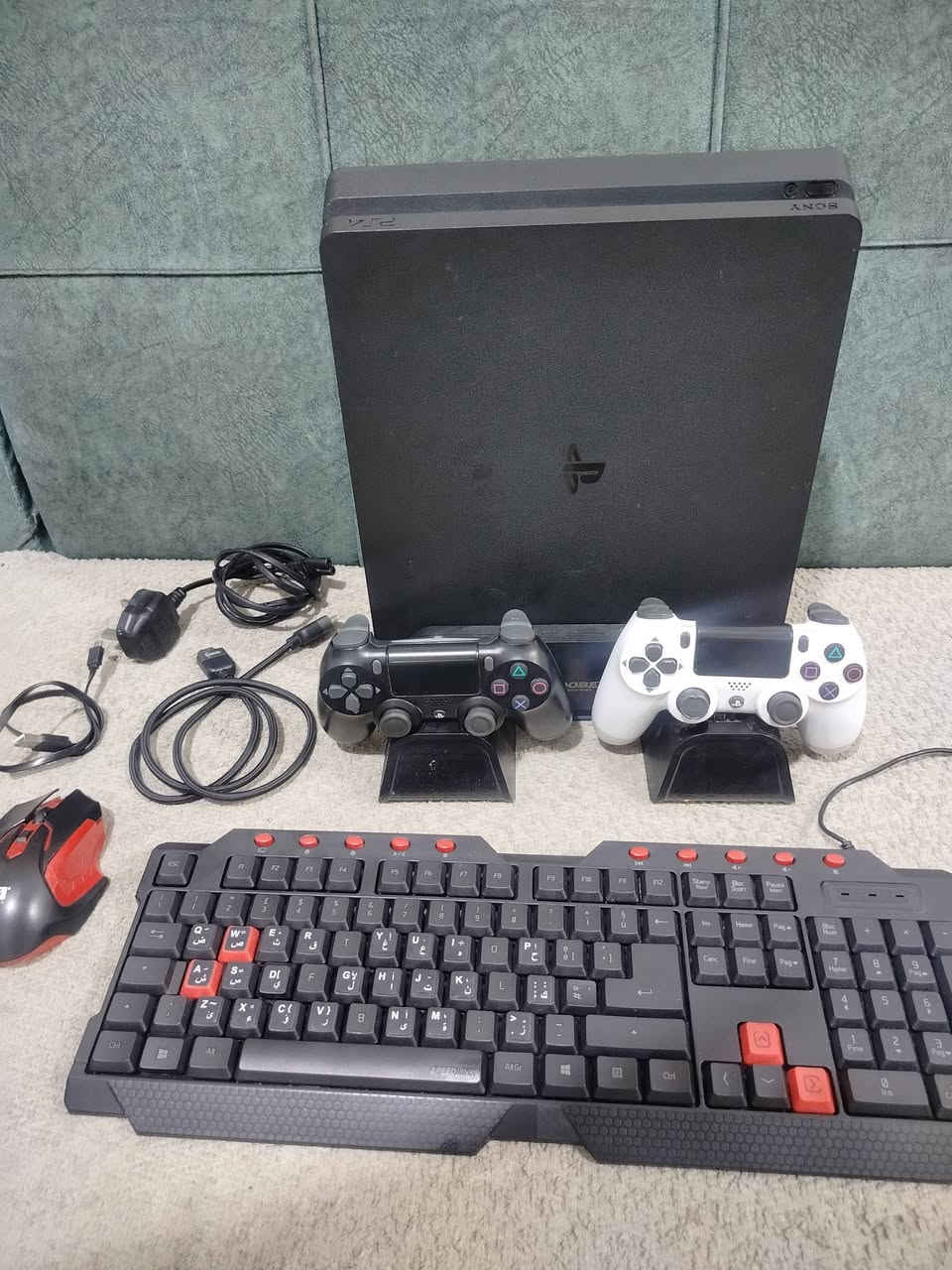 بلي 4سلم بعده جديد صار 3  من اشتريته  ويا قاعده مبرده بلي وشحن يدات ويا يدتين كامل ملحقات سعر 325  كرمه علي الطيف *********** جهاز شرط الفحص وكلش جديد
