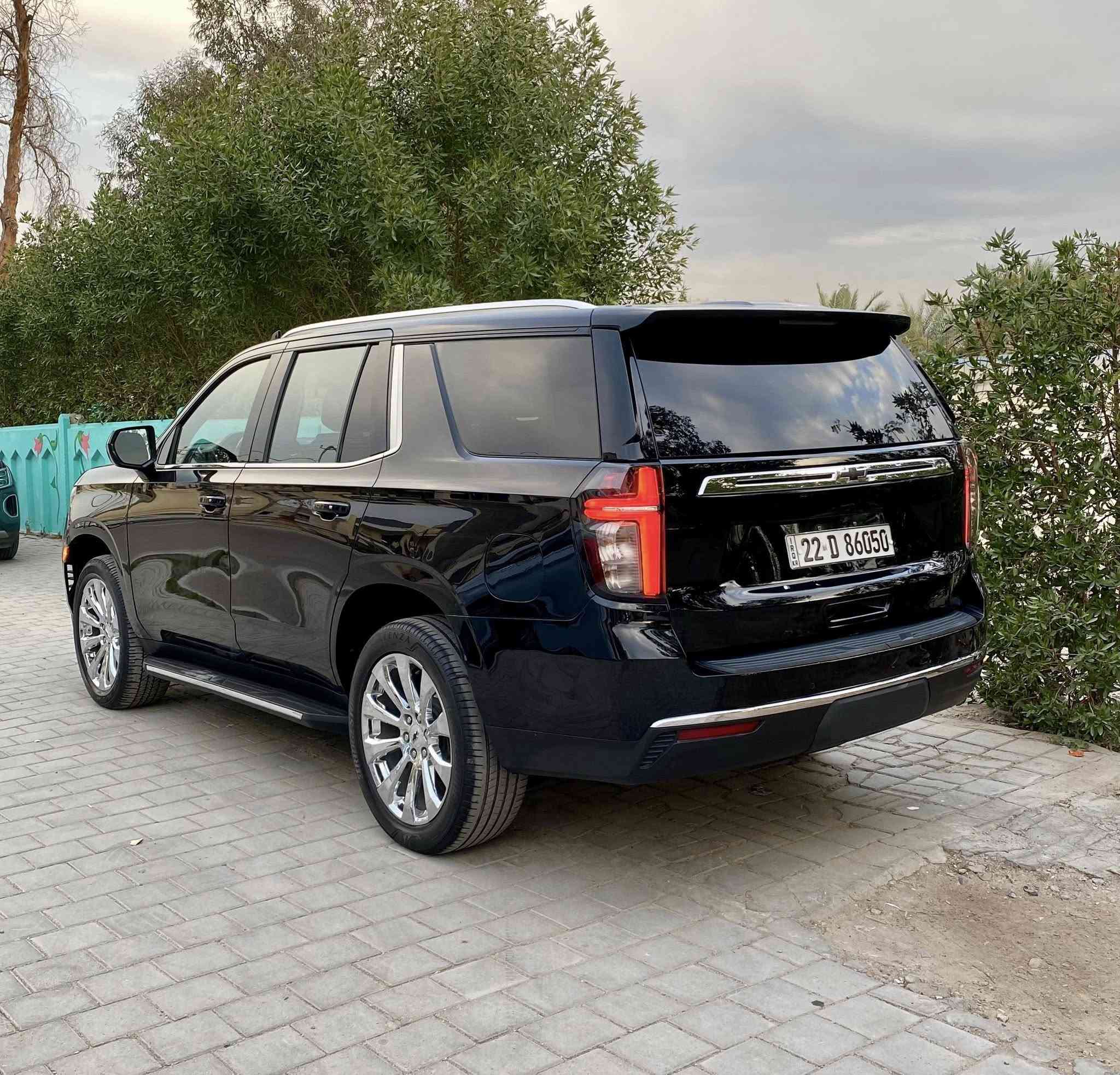 تاهو ls 2023
وارد امريكي حادثها بنيد فقط وايرباك ستيرن 
وبيها صبغ  جزء بسيط بالصندوك فقط الباقي مكفول 
محرك كير مكفول 
عداد / 70 الف كيلو 
مواصفات فور ويل  بصمه شاشه  مكينه 5300
رقم اربيل هزه جديده 
السعر 365$
***********
بغداد الكاظميه
