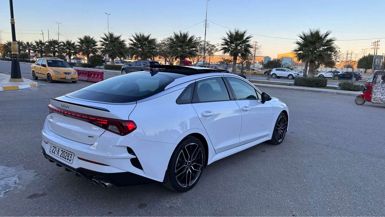 السلام عليكم 
للبيع كيا كي فايف 2023 GT 2.5 T🚀🚀
ماشيه 
الضرر // جاملغ و البنيد صبغ بيه تعديل راس شاصي الايسر  
 ايرباك مصلح  صور الضرر مرفقه
كير مكينه تبريد حداديه كهربائيات كله بشرط الفحص 
رقم اربيل تسجيل جديد تحويل او وكاله  
المواصفات 1/1
محرك 2500 T 🚀
بصمه + تشغيل عن بعد
فتحه بانوراما 
تبريد بيانو 
ستيرن D
ختومات GT
داخل جلد 
تدفئه كشنات 
شحن وايرليس 
رادارات امامي خلفي جانبي 
تحديد مسار
قياده ذاتيه 
سستم صوت 
السياره عليها سبايدر اصلي
وباقي المواصفات المعروفه 
السعر // 188$ وبي مجال بسيط 
مكان السياره كربلاء 
‭*********** كربلاء, العراق
