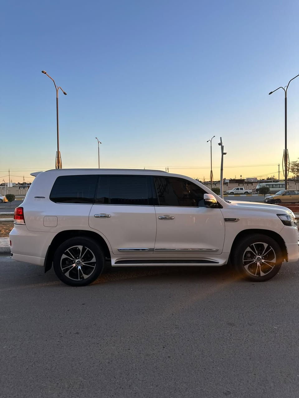 للبيع لاندكروز موديل 2021 كراند تورنك
8 سلندر 4600 GXR 
عداد المسافه 119.000 كم 
كفاله عامه كير محرك صبغ
رقم اربيل 
***********
السعر 570
