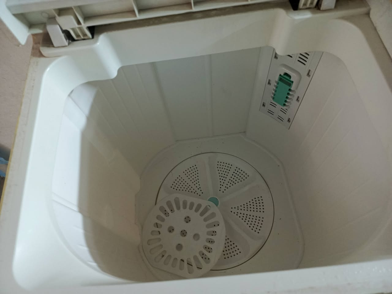 غساله نوع ايتاشي وزن 26 كيلو السعر 85 قفل الشراي اتصل ***********ك***********
