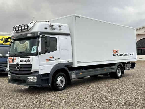 🤍🧡مارسيدس اتيكو دبل قماره مقبط 🧡🤍
موديل. ٢٠١٦
حجم. ١٢٢٧
كلم. ٣٨٠.٠٠٠ الف ماشي
طول. ٧.٢٥ روبع
مواصفات فول
٦سلندر
٨ گير عادي
٨براغي
تبريد 
سبليد خزن
قفل أكسل 
بلاجكتور
ليد
جام كهربائي 
هورنات
جبليس
باب خلفي جك هيدروليك 
مكفولة كفالة عامة 
دخول جديد 

📍مكان. سليمانية طريق طاسلوجة
معرض آلشعب 

Tel. 0772 132 3030
WhatsApp. 0770 156 0696
