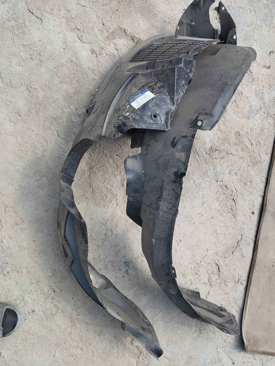 بطاين زوج امامي  مع فرشة جنطة 
40 الف قفل 
مكاني نجف واتساب فقط ***********
ملاحظة ..الابطاين خذتهن من الحلة نوعية اصلية ب70 بالعافية الياخذهم
