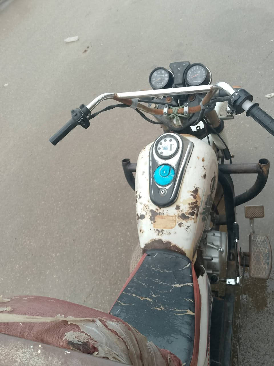 ستوته للبيع أوراق موديل 13مكينه بس ام بدل جواكيك مكاني الشطره السعر اب 1150او بيها  مجال الشراي /***********
