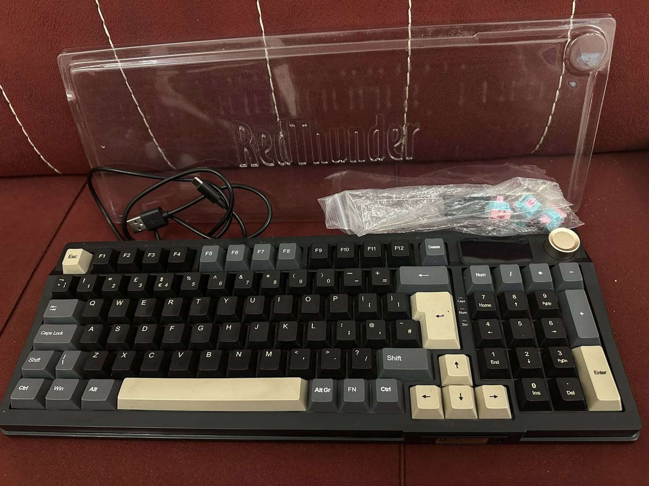 متوفرات غراضpc


**إذا كنت صاحب هذا الإعلان وتريد حذفه لأي سبب، رجاءا أرسل رسالة إلى الدعم الفني**