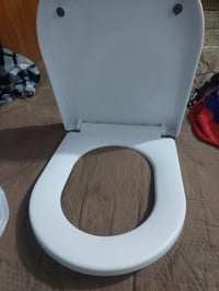 غطاء حمام • حمام غربي