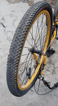 بايسكل نضيف جدا للبيع ياباني المكان بغداد السيدية السعر 50 اوبي مجال للاتصال على *********** الخط او على الواتساب
