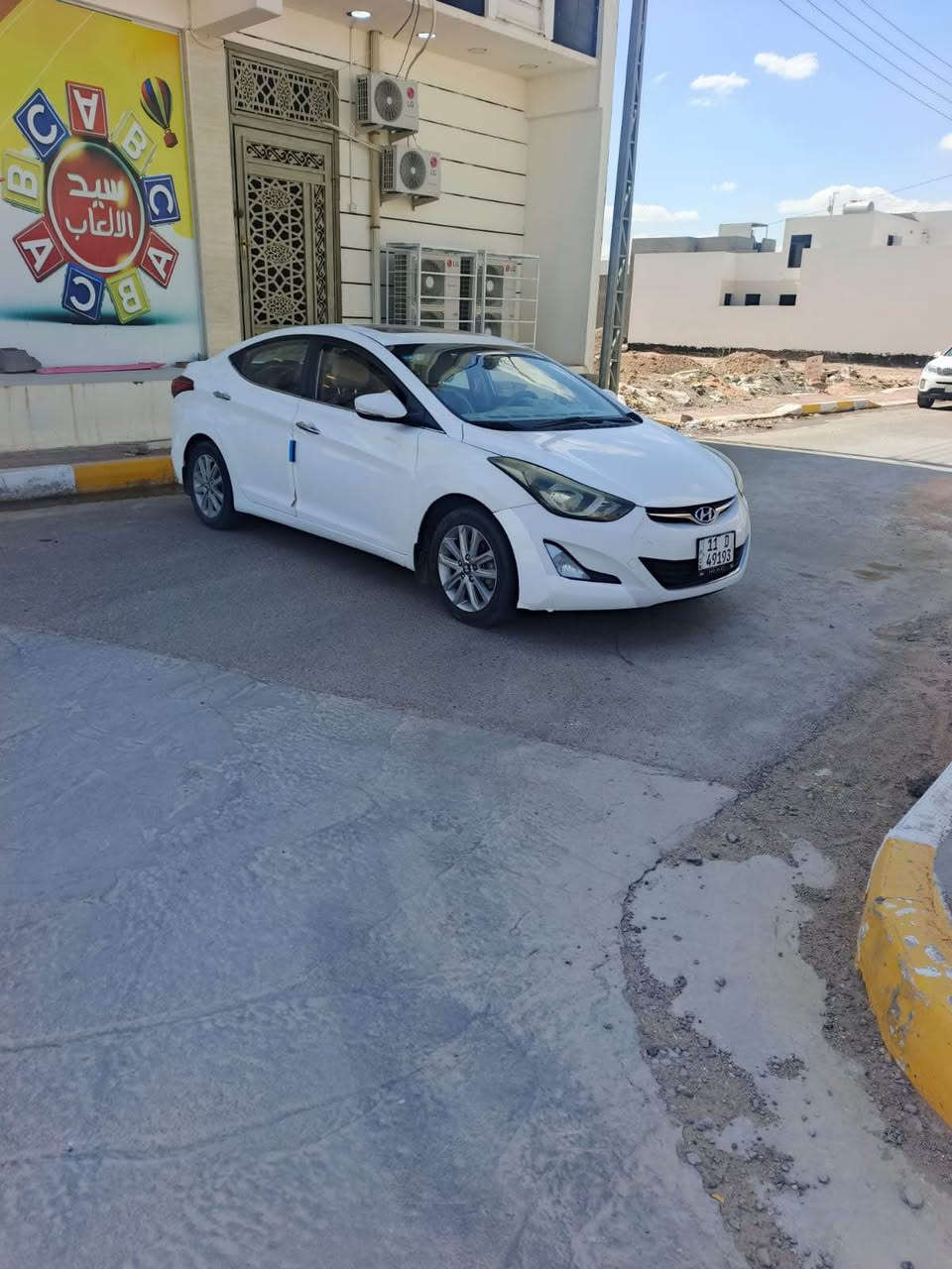 السلام عليكم النترا موديل 2016خليجي رقم بغداد محرك 1800 صبغ قطعتين فتحت سقف  السونار مرفق معا الصور السعر 120 
العنوان الرمادي التاميم 
هاتف ***********
غير متواجد ع فيسبوك الرمادي, الأنبار
