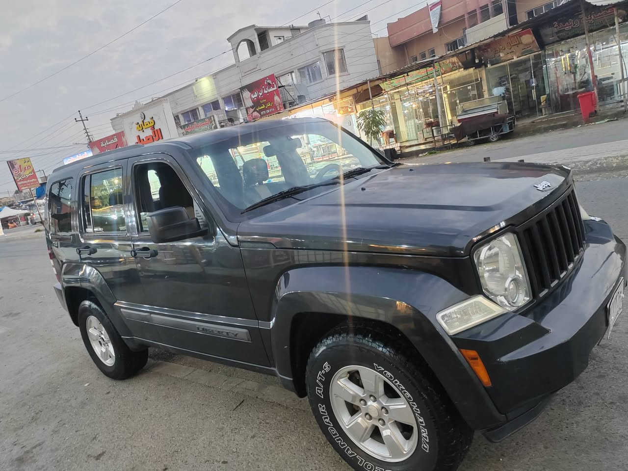 للبيع جيب ليبرتي سياره كلين ماشيه 102فتحه فور ويل موديل 2011 مكان السياره كركوك فقط تحويل الي عنده امراوس هم يرهم حسب القناعه السعره 110 ***********
