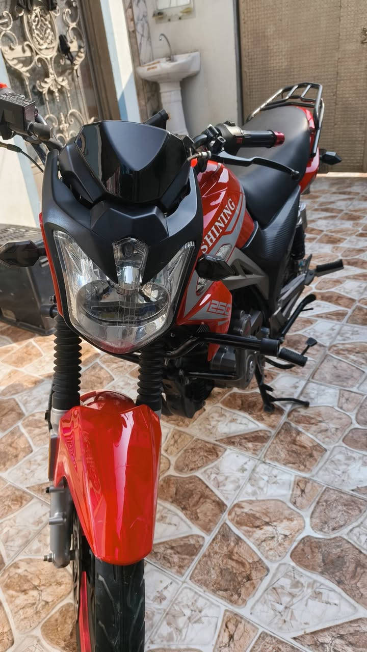 شايننك نفس الـ RK نفس الغراض دراجة مرقمه بسمي رقم ديالى (6) گير نضيفة كلش ماشية 7الف فقط بعدهة زيرو 
موديل 2023 دراجة تخبل سعرهة مليونين قفل 

***********
