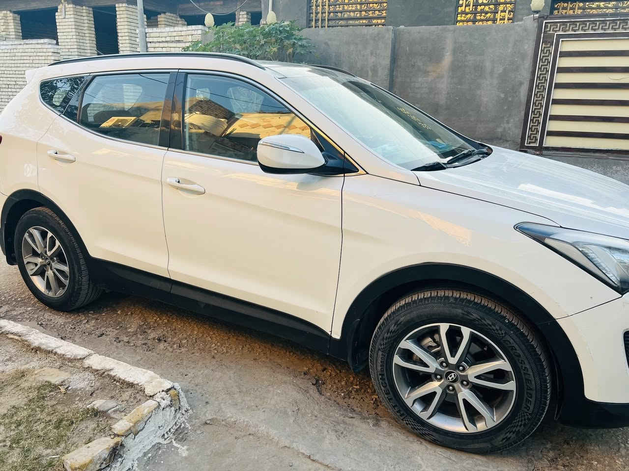 السلام عليكم سنتافيا 2014 للبيع خليجي  مكينة 2400 رقم بغداد باسمنه سنوية لل30 ماشية 134
موصفات المعروفة بنورما تحكمات مري شفط فول عده البصمة سبعه راكب مكفوله كفاله عامه عد مكانين بارد قليل 
مكانها بابل القاسم سعرها 150 

‭0780 827 1994‬
