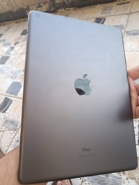 ايباد 9  للبيع  الجهاز نضيف كلش ما داخل تصليح ابلاد  ذاكره64  ملاحضه ف...