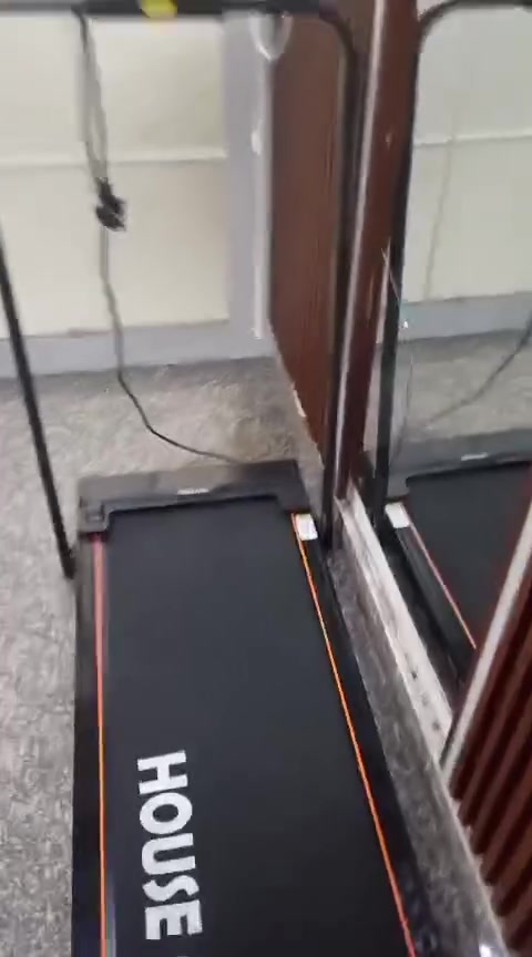 السلام عليكم جهاز جري اخو الجديد وباب حديد للبيع اي استفسار بخصوص الأغراض تفضلو خاص مكانهم العامريه


**إذا كنت صاحب هذا الإعلان وتريد حذفه لأي سبب، رجاءا أرسل رسالة إلى الدعم الفني**