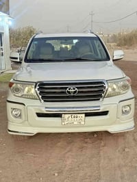 لاندكروز موديل 2012 رقم بغداد مميز مثل متشوف السياره جاهزه من كل النوا...