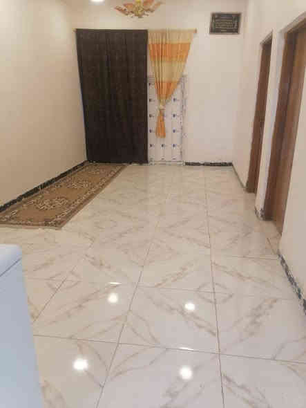 سلام عليكم دار للبيع مساحة ١٠٠متر خدمات كامله بناء بلوك اساس وسطح كونكريت يحتوي على غرفتين وصاله ومطبخ وصحيات الموقع نجف كوفه شارع المعمل قرب مركز  المتفجرات السعر 28مليون مع المجال نقد او اقصاد للبيع مستعجل  للاستفسار الاتصال ***********
***********
