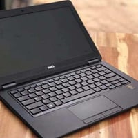 لابتوب Dell للبيع آخر قطعة النوع Dell  الجيل سابع  Core i 3  الحجم ١٤ ...