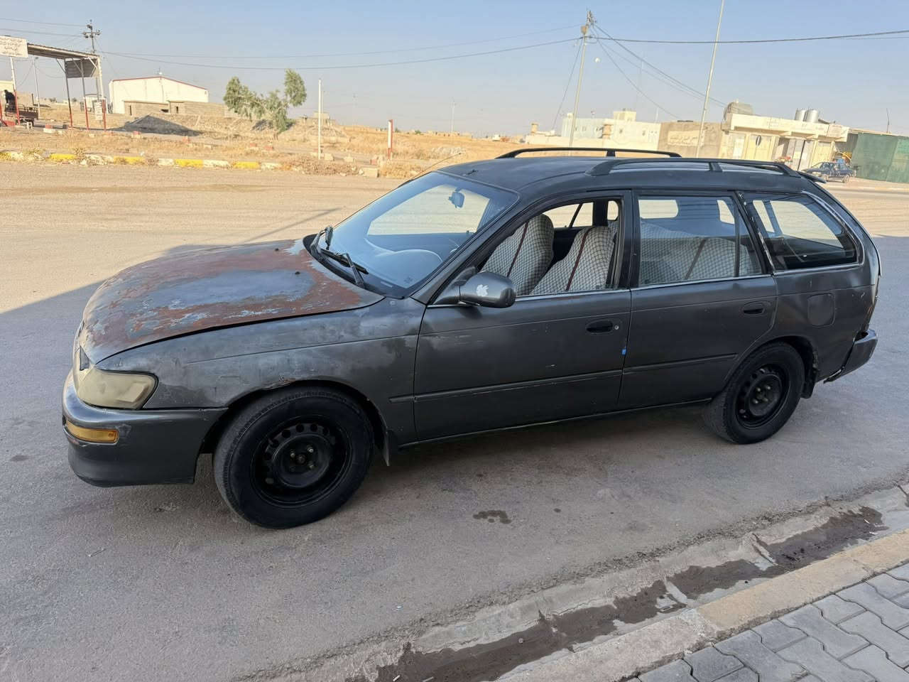 السلام عليكم للبيع كورلا 94 بيها سنويا جاهزة من كلشي فقط التبريد مايشتغل السعر المطلوب 25 واذا نقد بيها مجال عنوانها ناحية الزاب ***********
