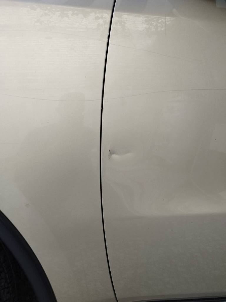 السلام عليكم 
دورنكو  موديل 11وارد امريكي بدون ضربه بيه طخات فقط بلعراق وشخوط المؤشر باللون الاصفر فول مواصفات محرك 6سلندر ماشيه 172 رقم دولي  سليمانيه بأسمي هزه جديده وسنويه تنتهي 27 السياره مابيه اي نقص  مكاني الشطره 
السعر 165
للاستفسار ***********
*********** الشطره, ذي قار
