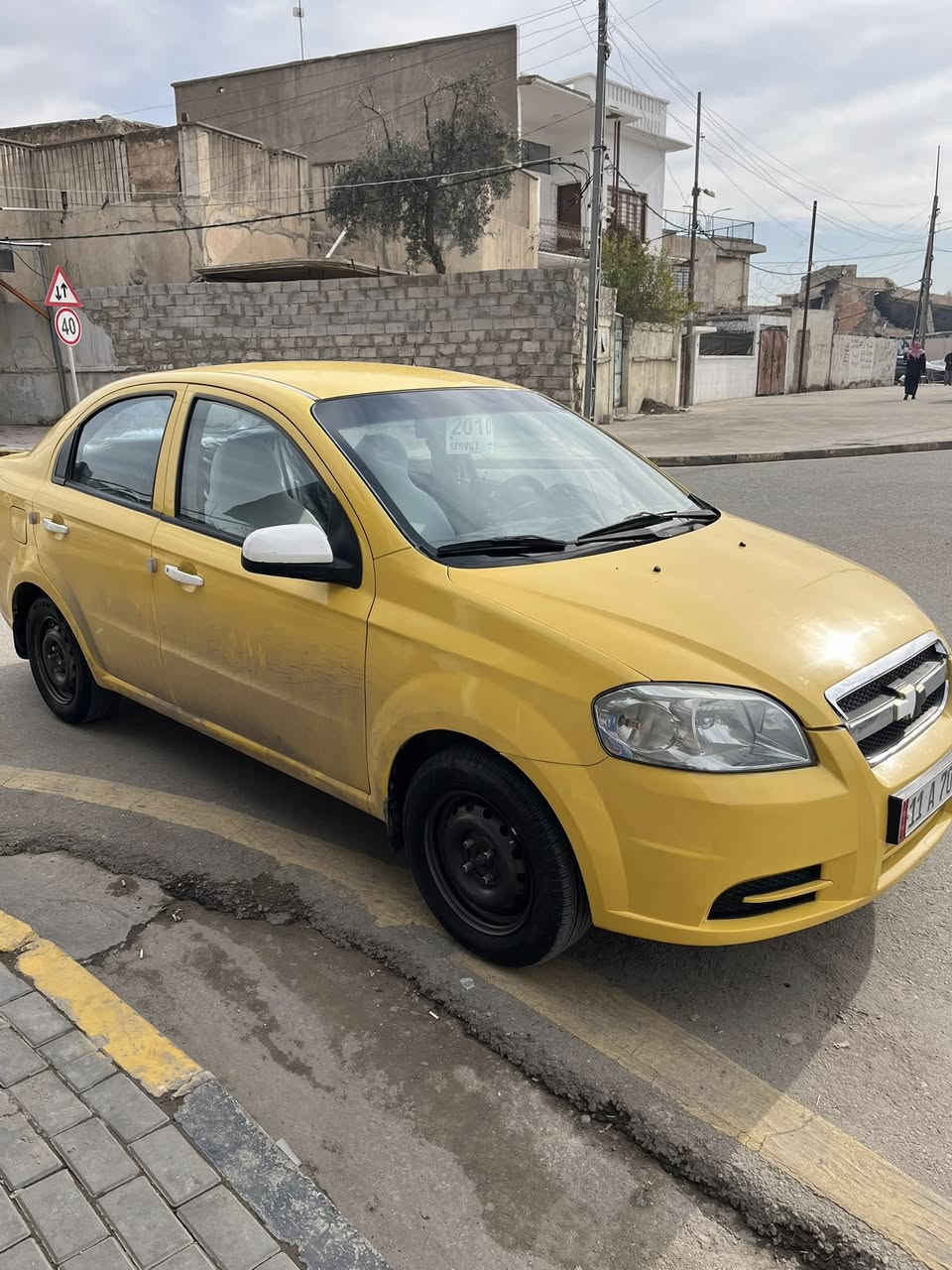 السلام عليكم افيو مديل 2010 سياره جاهزه من كل النواحي مكينه كير بشرط طخم تايه قفل مركزي كهربائيات كلها شغاله لايت زنون  طخم تايه جديد رقم سنويه جديد ابسمي كوبون بيها سياره مال رزق 
 ***********
السعر 58قفل من الاخير
