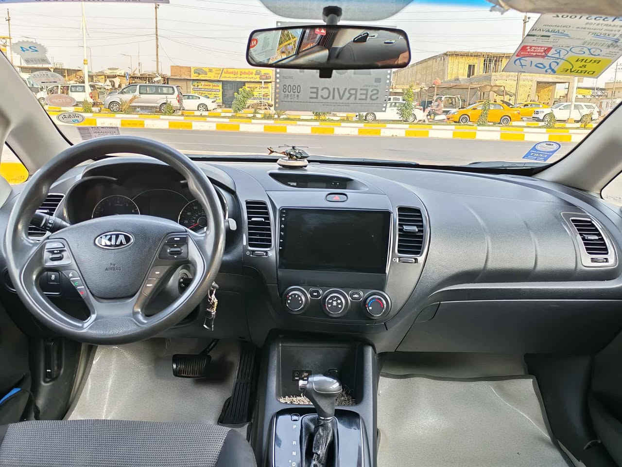 اللهم صلِّي على محمد وآل محمد.                             السلام عليكم كيا فورتي موديل( 2017 ) وارد امريكي حره رقم المثنى دولي السيارة كفاله عامه ضربه او صبغ  او تبديل ما عده الداير الخلفي الايمن  محرك(2000)دوش  شرط ما مفتوح  شاشه كامره تحكم استيرن سياره جديده جدا جدا وجاهزه من كلشي كير ومكينه وحداديه وتبريد ثلج كهربائيات كله شغاله دواخل جديده سياره مال جناي  ماعوزه برغي سياره على وضع الشركه  مداور مباشر  حره سنويه جديده بسم ولد صديقي  مشروع وطني  السعر$(114) وبية مجال 
مكان السياره الناصريه مدينة الصدر  التصال  رقم صاحب السيارة  ***********./واتساب ***********
