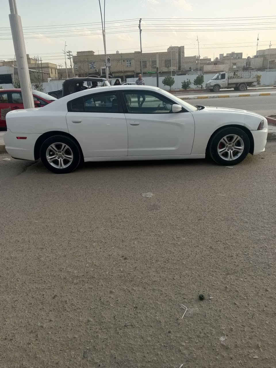 السلام عليكم جارجر ادوات كصه بجم جاهزه للخير والسعر 55وبيه مجال مكان السيارة ناصريه  رقم ***********
