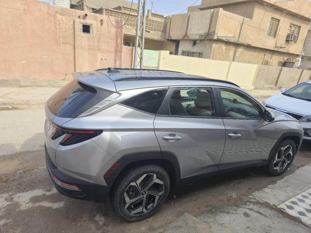 من رخصت أدمن المحترم

هونداي توسان أمريكي

موديل ٢٣ فول مواصفات 

رقم بابل

عداد ٣٢

ظرر فقط دعاميه اماميه صبغ وبيه بلجاملغلت بارد  فقط

بصمه تشغيل           تشغيل عن بوعد 

حجم المحرك ٢٥٠٠   تنفس طبيعي 

كشن السائق كهرباء

اشاره بلمري

_تحكم وضعيات قيادة

كامره خلفيه دواره بلادي

شاشه كبيره لمس بلادي

لايت عدسه

داخل لونين بيجي

 السياره في بابل

السعر ٢٠٥  ورقه

*********** حلة, بابل
