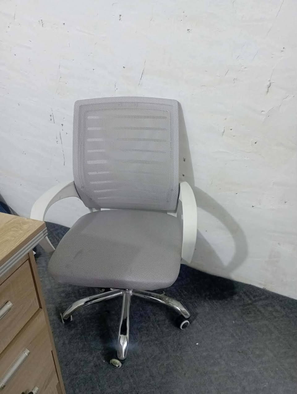 ميز استخدام أقل الشهر نظيف جدا مع 8كراسي


**إذا كنت صاحب هذا الإعلان وتريد حذفه لأي سبب، رجاءا أرسل رسالة إلى الدعم الفني**