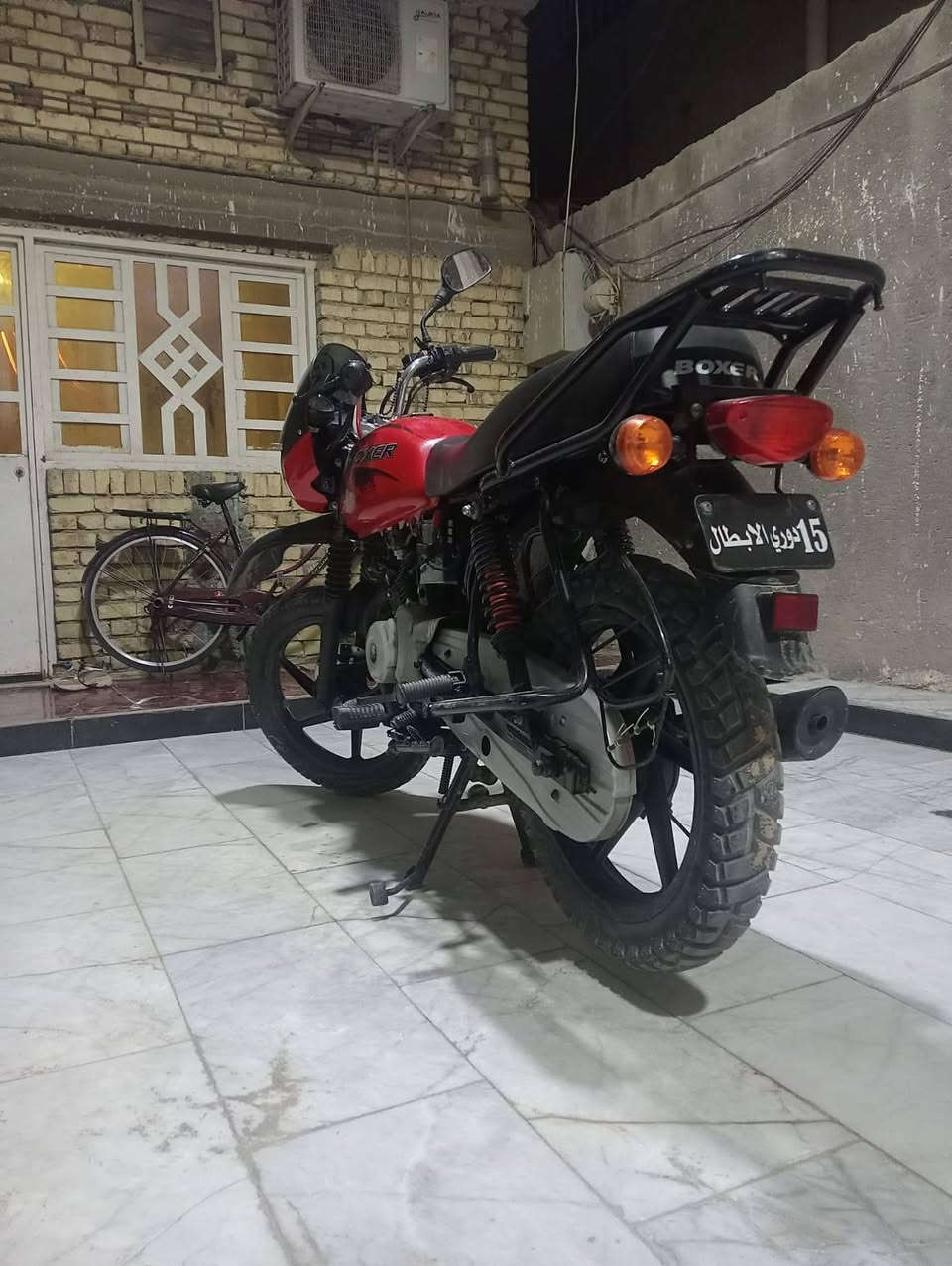 دراجة بوكسر موديل2023 اوراقها موجودة واصولي الدراجة نظيفة ومكينة ما مفتوحة وكلشي شغال بيها تعال افحص بنفسك يلا تاخذها 
العنوان/البصرة -تنومة
السعر/مليون و600
تواصل/*********** واتساب فقط
