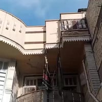 بيت للبيع او مراوس مشتملات 2 مساحة البيت 200 متر عدد الغرف النوم 6 موق...