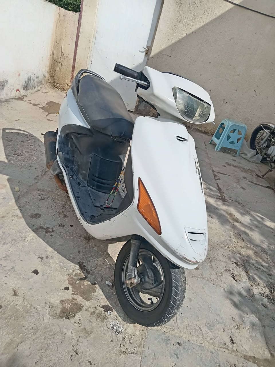 سلام عليكم درجة فراشه للبيع محرك مفتوح درجة مكينه تخبل لا دخان ولا تنقيص كهربايات كله شغاله سلف اشاير هورن لايت زنون قفل جنطه كله شغاله درجة ما نقصه كلشي سعر 300(مكاني ديوانيه سنيه)


**إذا كنت صاحب هذا الإعلان وتريد حذفه لأي سبب، رجاءا أرسل رسالة إلى الدعم الفني**