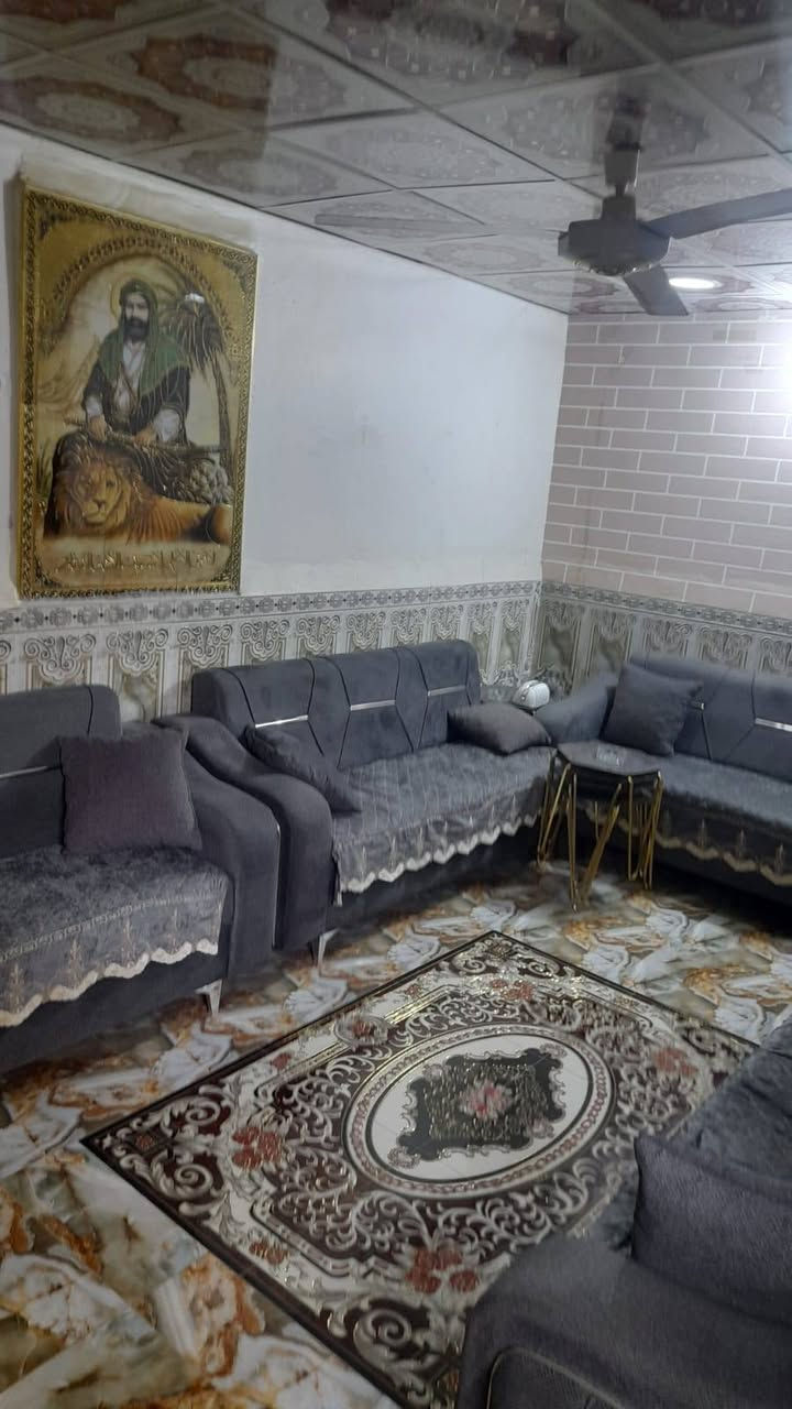 دار للبيع طابو صرف  ا البناء غرفة و صالة و براني المساحة 96 العنوان شارع 30 خلف المستوصف علمن المنطقة تبليط و مجاري 
الاستفسار ***********
