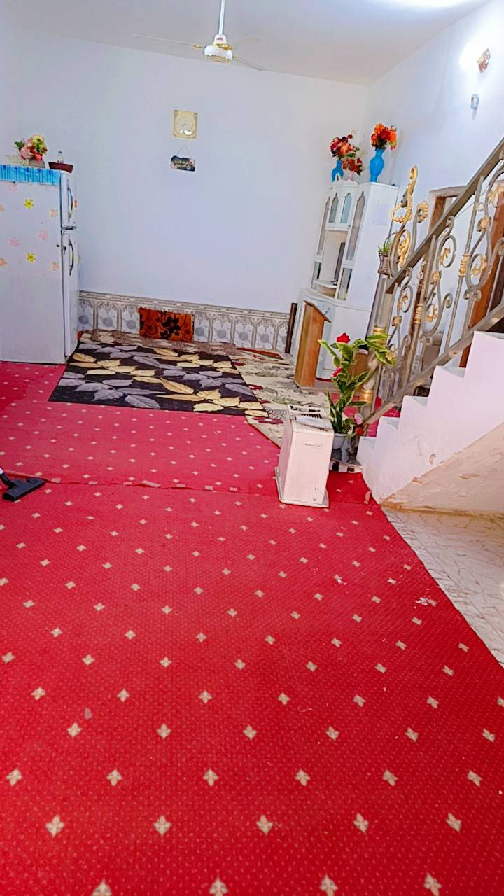 السَلٱمٌ عـَلـْيگمّ-ۈرحـْمّـٌة ٱللـّہ ﯙبُرگـّاتہ البيت لبيع مساحه 200متر المكان الشافعيه قبل سايدين المعمل البيت كامل م̷ـــِْن كولشي سيراميك كوله  متكون م̷ـــِْن ثلاث غرف نوم واستقبال وصاله وصحيات داخليه وخارجيه ومطبخ بلاضافه محل داخل البيت ومخزن فوك البيت السعر لاتصال ع الرقم او واتساب موجود بي ***********
