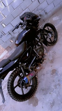 للبيع بولسر 150  سنويه  سعر ارخص من السوك بهواي  ‏‪07726250605‬‏