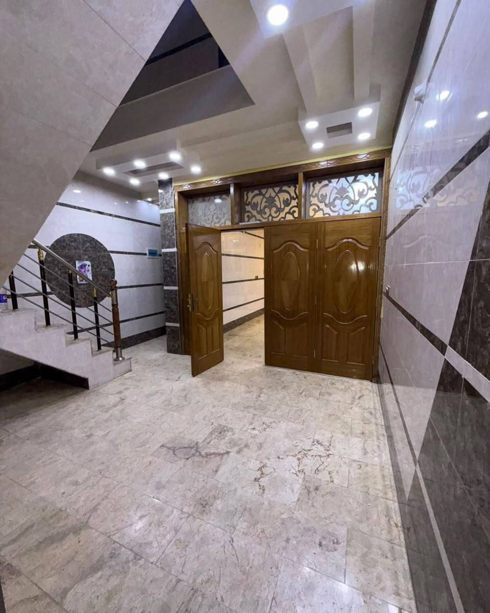 بيت100م ايجار طابقين
حي الجامعه قرب جامع ابن كشكول
ط1 غرف صاله استقبال مطبخ صحيات 
ط2غرفتين وصاله الشهر 700مقدما ثلاث اشهر
   🔥 أنوار المدينة 🔥
🔥للوساطة العقارية 🔥
نقدّم لكم كل ما يناسبكم ويرضي أذواقكم في عالم العقارات:
🏠 بيع - شراء - رهن - إيجار
📞 للاستفسار:
📱 اتصال أو واتساب: ***********
💬 أو المراسلة على صفحتنا مباشرة
✔️ خيارات متعددة
✔️ أسعار مناسبة
✔️ خدمة راقية
📍 ثقتكم غايتنا ورضاكم هدفنا
#أنوار_المدينةللوساطة_العقارية#
#بيع #شراء #رهن #إيجار #عقارات
#متابعين #هاشتاك #للجميع #اشاره
