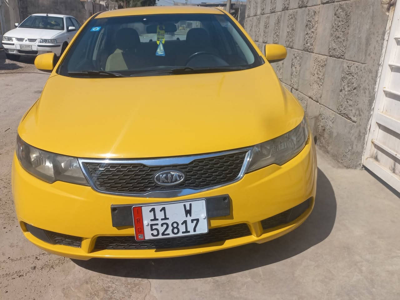 السلام عليكم  فورتي البيع واردمريكي بابين تبديل مصفرة هية وغرامات منضومة غاز60التر موديل2013السيارة جاهزة من يدك الشغل الاستفسار تصال علة ***********مكان السيارة بغداد قرب مجمع بسماية سعر ٩٨ وبيهة مجال
