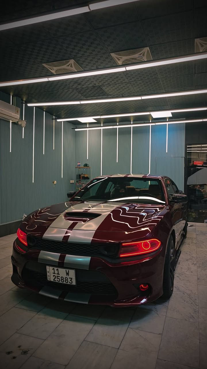 جارجر Srt 2017 فول مواصفات فتحة 
برمجة ايگل
ولف حماوة ريسنك
شوتة
كاج كان
غرفة جديدة مشمشي يم شمارة
كلشي بيها جديد بدون اي نقص
السعر 195 ورقة 

كلين بدون قطرة صبغ بيها بارد بالجاملغ الامامي 
*********** واتس اب فقط
