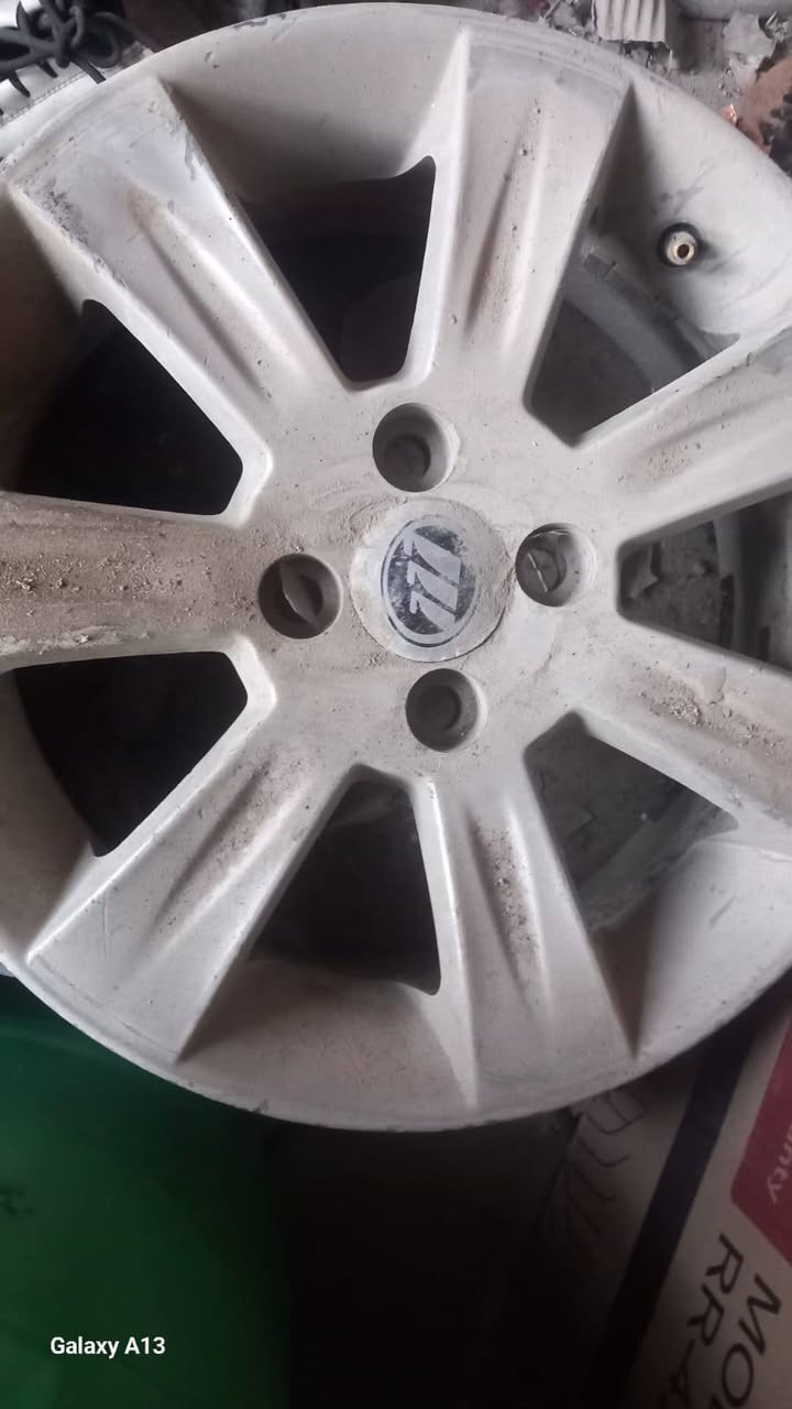 اوياله مع زوج تأثيرات زاءد يدت كير زاءد باب خلفي بي تعمير قليل***********
