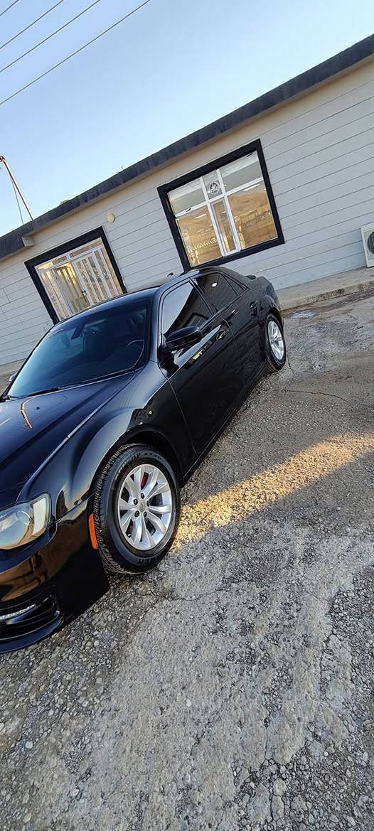 2015 بڕاوەی دووبەی لیمتد قەپات مواصفات بێ سڵایت
گێڕوومەکینەوئەکسل وکارەبایی بەفیتەر
ڕەشی قەتران 120میل ڕۆشتوە 75گەڵا ***********
