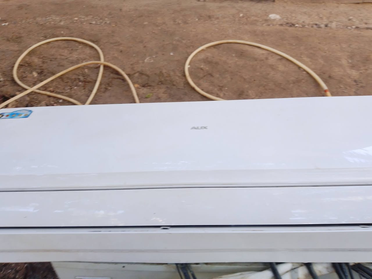 سلام عليكم سبلت طنين اواكس جديد وشغال نقص فقط البور مالته والتدفئه ملغي سعر 450بي مجالبسيط مكان كربلاء ***********
