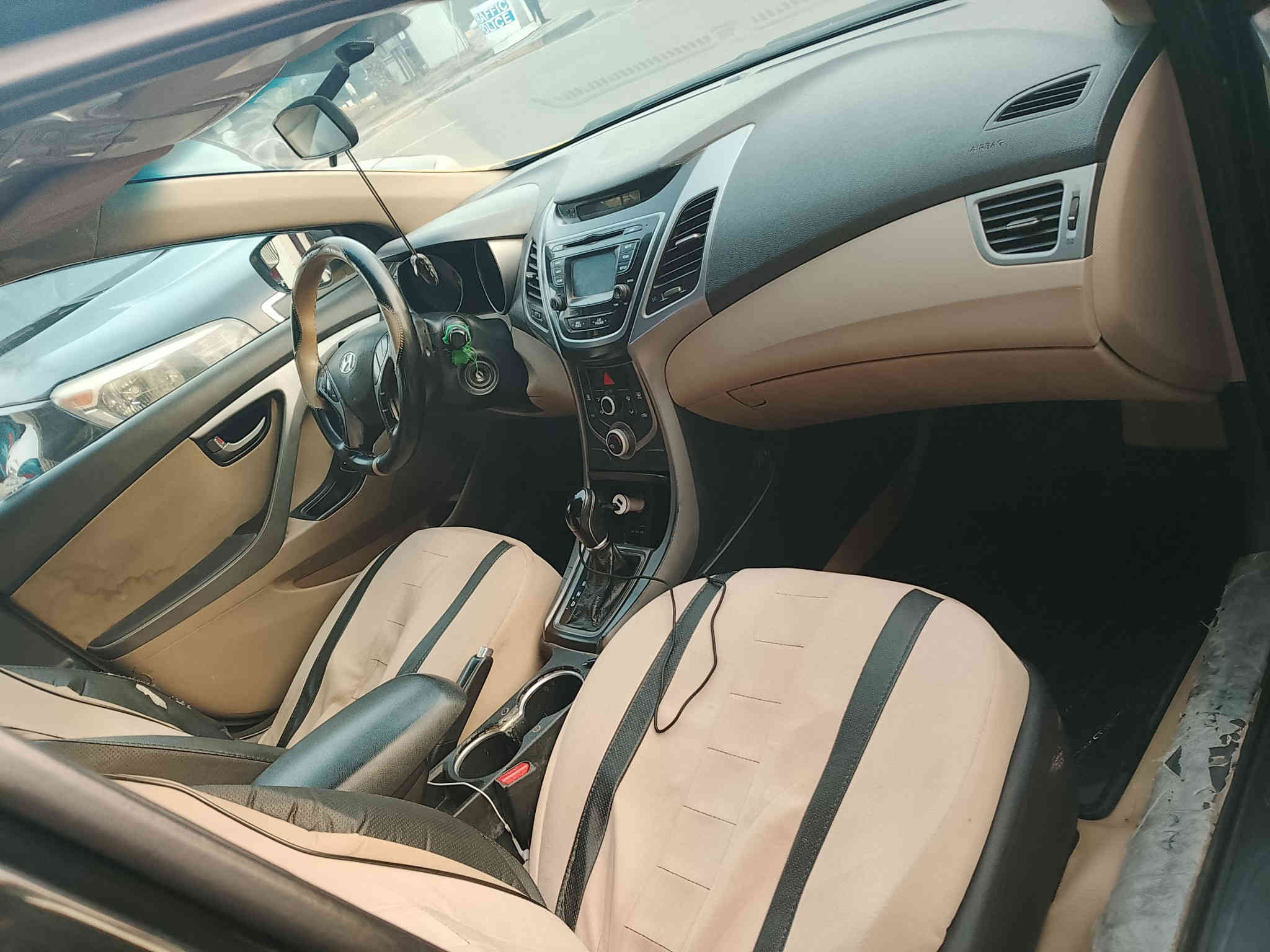 .السلام عليكم
النترا للبيع موديل 16 ورد مريكي الحادث جنطه فقط 
سونار موجود بل منشور قراء منشور قبل لا نتصل 
كير محرك مكينه كفاله عامه بلادي 
تخم تاير شواصي مكفولات بلادي 
دوخل نظيفه سياره حلو معنا الكمله بل عافيه ياخذها 
رقم بغداد نكليزي سنويا جديد تحويل ثاني يوم 
مكفول من لا لغود ولا شواصي 
سعار سياره 106بي مجال شي بسيط 
العنوان بغداد بلديات نتصل وتدلل 
***********
