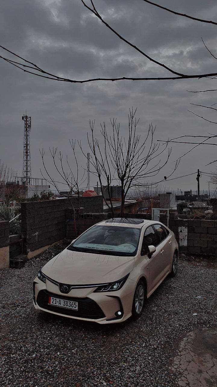 تەکسی کرۆلا 2025هایبرێد 
 هەشت هەزار ڕۆیشتوە بەناوخۆمە بەسفری ڕامکێشاوە هیچی پێوەنیە تەنها دەحامی پێشەوەی شوختێکی بچوکی پێوەیە
ڕەقەم و لۆگۆ کراوە تا 2030
***********
شوێن ڕانیە رانية, السليمانية
