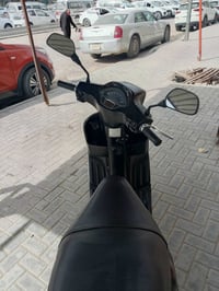 دراجه للبيع مكاني بغداد الشعب اللي يريده يتراسل وياي على هذا الرقم 077...