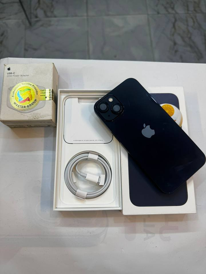 ايفون 13 كامرتين 128 ذاكرة
بطارية 100‎%‎
نضافة 100‎%‎
كامل ملحقات الاصلية شرق اوسط 
شركة ماستر
السعر مناسب 
***********
العنوان القطاع شارع السوك مجاور عوينات الكرار 
مركز الشمس بغداد, العراق
