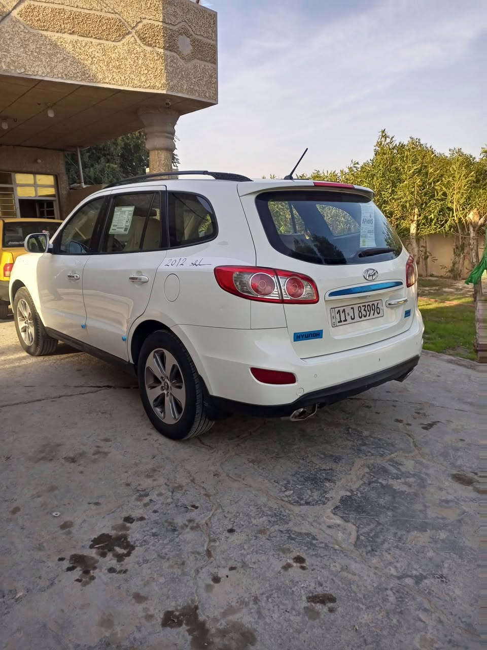 سنتافي موديل 2012 سياره جديده بيه صبغ بقبق لجنطه يم رقم فقط سياره كير مكينه صدر تخم  تاير جديد كله  كفاله عامه رقم بغداد جديد بسمي فول مواصفات 1 عله 1 سعر 160 وبيه مجال ويل فراشه مكاني بغداد جسر ديالى جديد ***********
