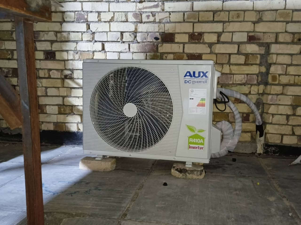 نصب وصيانة وشحن وغسل جميع اجهزه التبريد
***********
