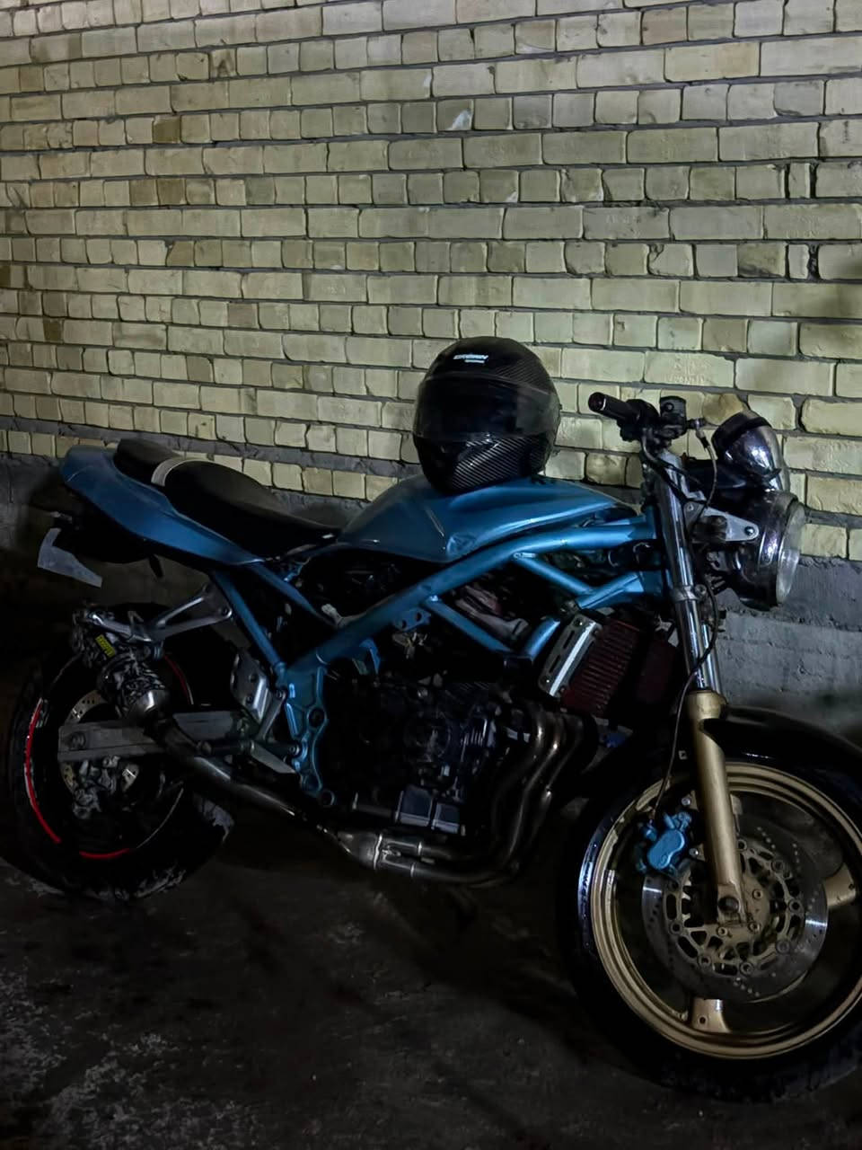 السلام عليكم بطح باندة ربع ( 250cc)
الدارجة كاملة تنكر سلف وتطلع وين متريد عليها إدامة كاملة .

گلچات جديدة كابريتر جديد بلگات جديدة مجاول جديدة مكينة ناعمة الدراجة كاملة مكملة مابيها أي نقص. 

الدراجة سعرها (مليون ونص) وبيها مجال. 

مكاني بغداد الدورة .  

***********
