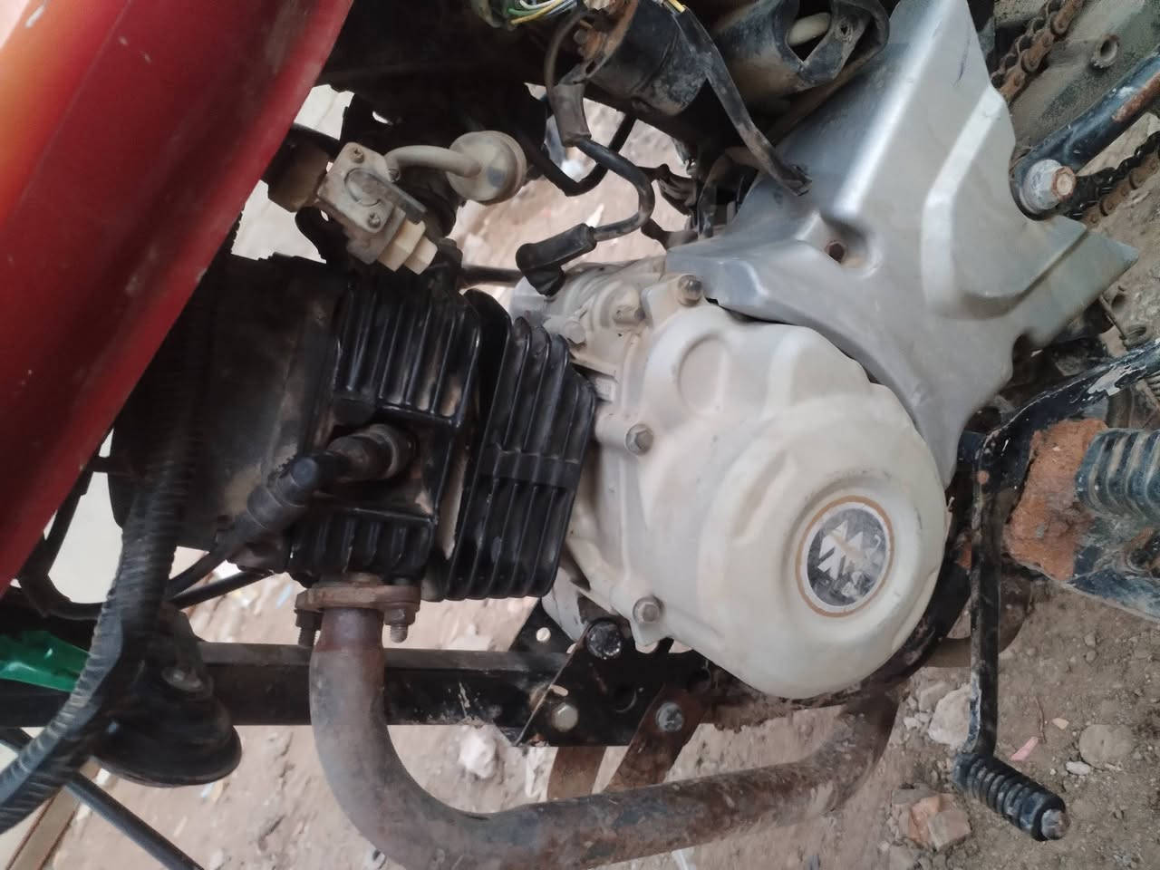 سلام عليكم بوكسر اريد اراوسها بيراني مكينتها حلوه لاتنقيص ولا تبخير بيها ملاحضات جدآ بسيطه كهربائيات شغاله أوراق اصولي مكانها جرف النداف قرب بسمايه ***********
