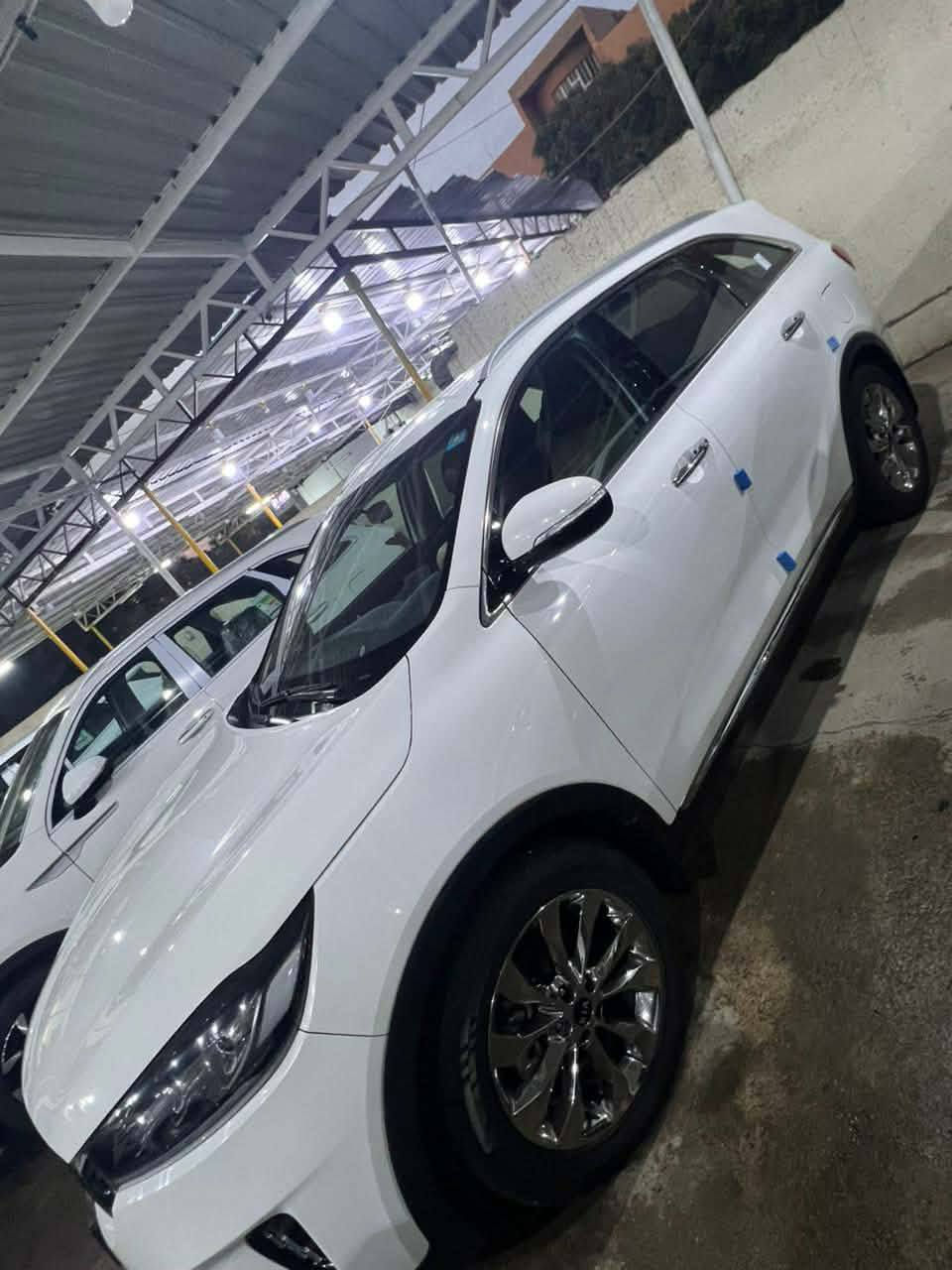 جناية الجديد) للبيع كيا سورنتو موديل 2020 خليجي رقم بغداد بسمي رقم دولي سنوية وهزة جديدة سيارة جديدة بمعنة الكلمة مكفولة كفالة عامة حتة من الشخط ول رصعة ماشية 47 ألف فول مواصفات عدة البانوراما ستة سلندر سبعة راكب ثلاث قطع تبريد كراسي كهربائية جنطة ذكية شاشة كبيرة كامرة دوارة حساس امامي خلفي بردات خلفية دبل بصمة بصمة ذكية ترحيب اثناء فتح الباب تخم تاير باتري جديد صدر جديد السعر 275 ورقة وبيهة مجال ويرهم مراوس بي توسان موديل 24/او25 بس تكون جديدة لون أبيض ورقم بغداد حصراً عنوان السيارة ديالى بعقوبة هاتف‏‪***********‬‏
