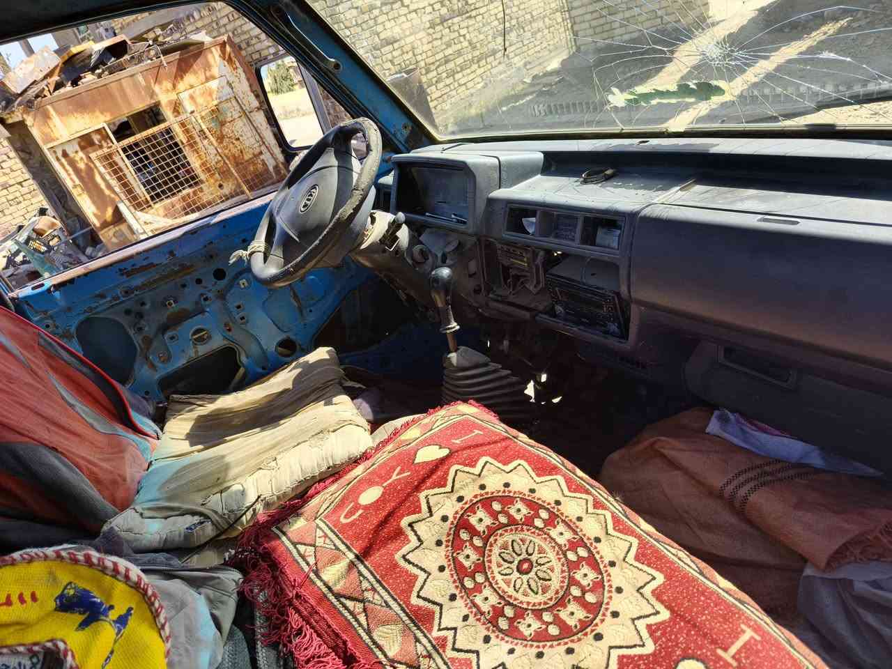 السلام عليكم كيا موديل 95 بيها وكاله تريد مالك الشرعي موجود ماكينه جديده كير جديد تخم تاير حداديه كله جديد، الاستفسار او الاتصال ***********او٠٧٨٠٤٠٤٤٧٧ علما مكان السياره بابل السعر 28 وبي مجال
