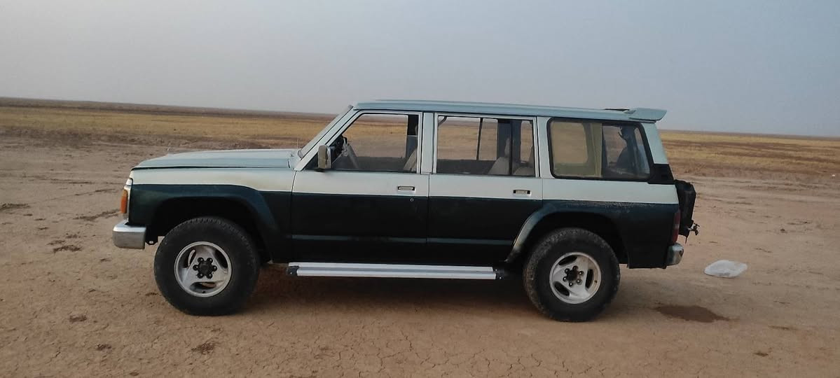 نيسان باترول .... 
 موديل 1991
 رقم بصره
 مشروع وطني
 سنويه بأسمي ثاني يوم تحويل 
محرك 4200 بانزين
تبريد شغال
 مكفوله ..صبغ للجماليه بدون حادث
تايرات حجم 16 
دفع رباعي 
مكان سياره ديالى بلدروز
اللاستفسار 
***********
‏‪***********‬‏
